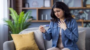 Army Officer's Wife Asks How to Plan Pregnancy When Husband Visits Only 1-2 Months a Year