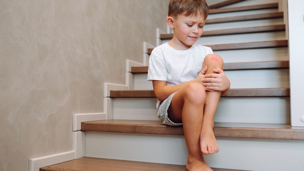 Child's Leg Pain Could Signal Weak Bones, Doctor Warns