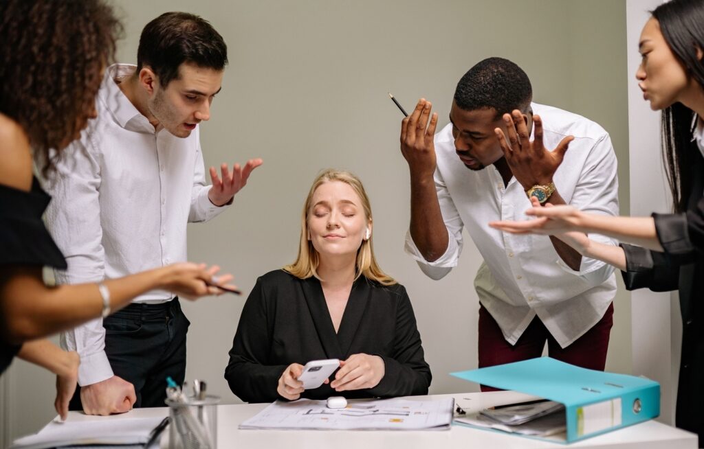Here's why late 20s are treated like deadline. (Pexel)