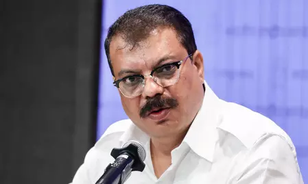 Govt Criticized on EVM, SIR Issues; Singhar Questions BJP Calling Protesters 'Crowd'