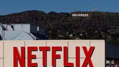 Netflix strikes deals in short-form video push