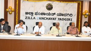 Karnataka rain Minister Sharan Prakash Patil reviews drought and drinking water crisis in Yadgir