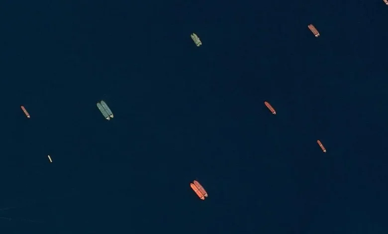 US uses Iranian-style ship-to-ship tactic to move oil out of Gulf