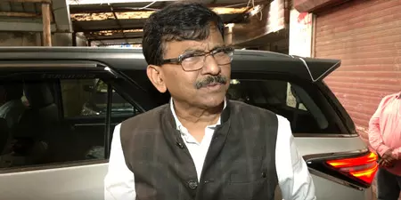Sanjay Raut Blasts Government Over Removal of Photos from Rehan Vadra's Exhibition