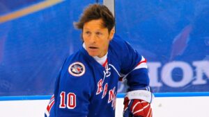 Ron Duguay, the former NHL player and New York Rangers legend, passed away at 69. (AP Photo)